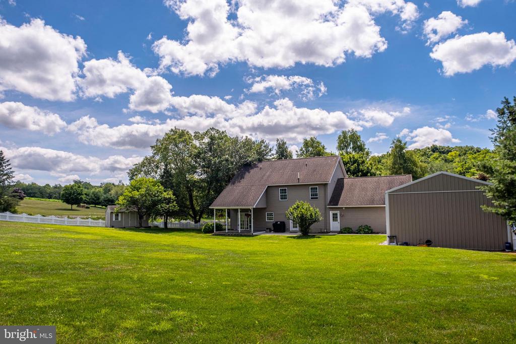 101 BRIAR COURT