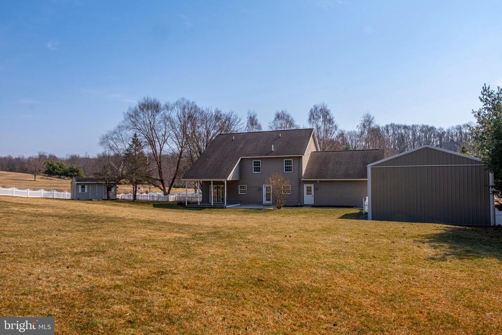 101 BRIAR COURT