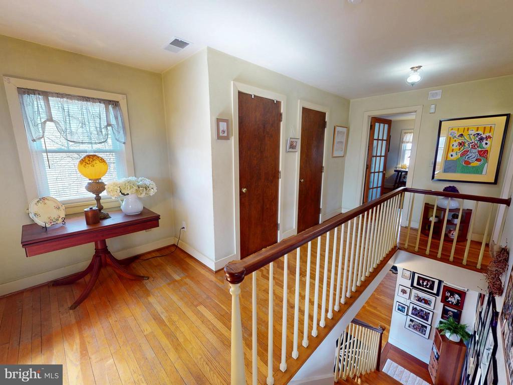 101 HILLVIEW AVENUE