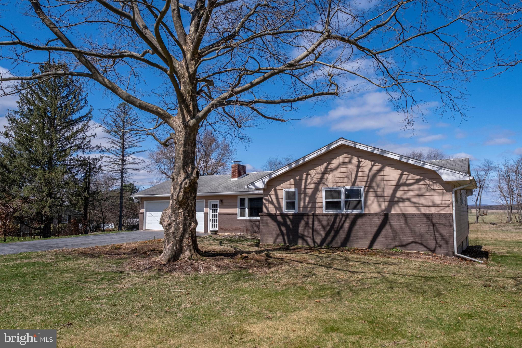 4807 W WHITEHALL ROAD