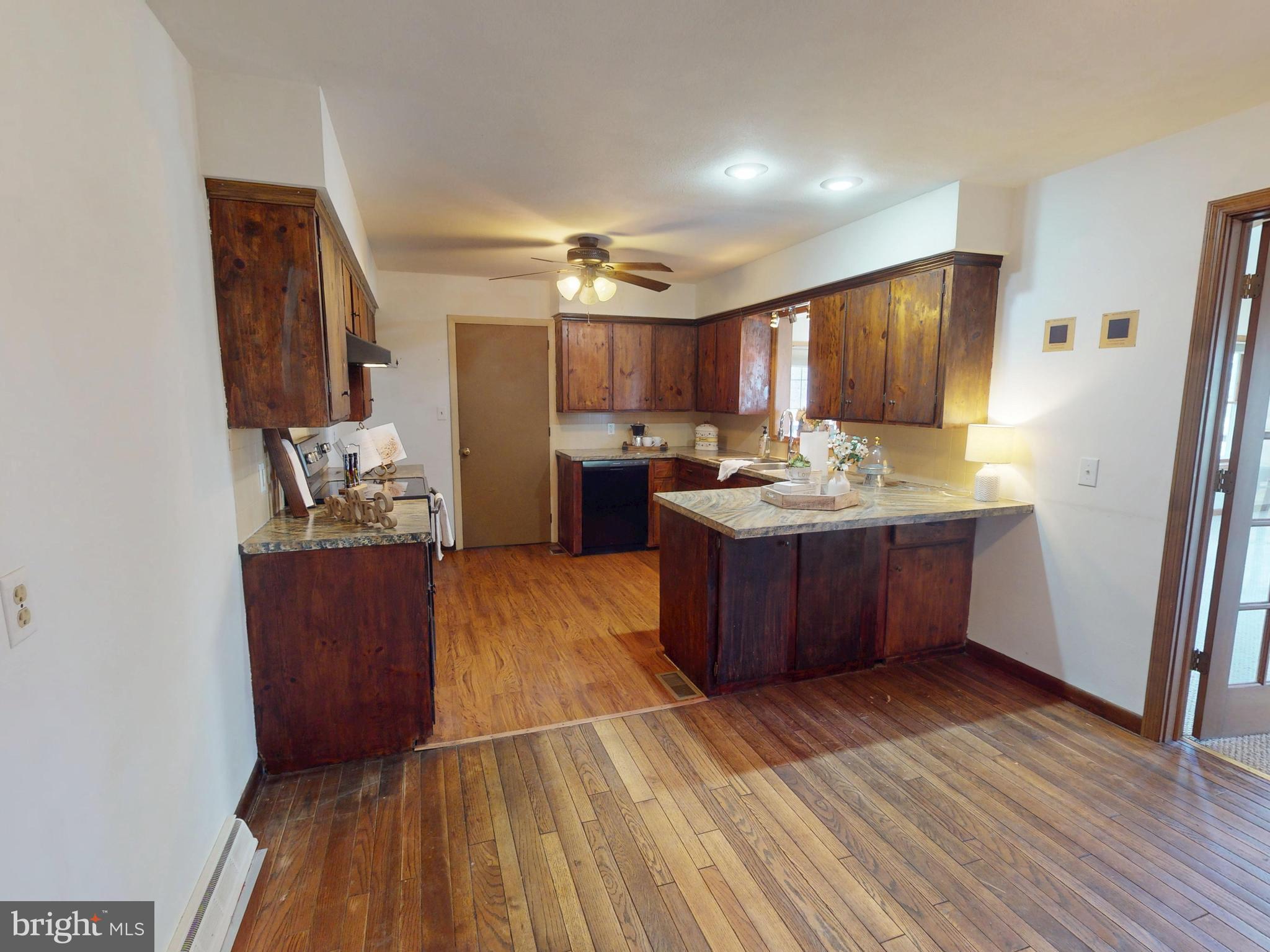 4807 W WHITEHALL ROAD