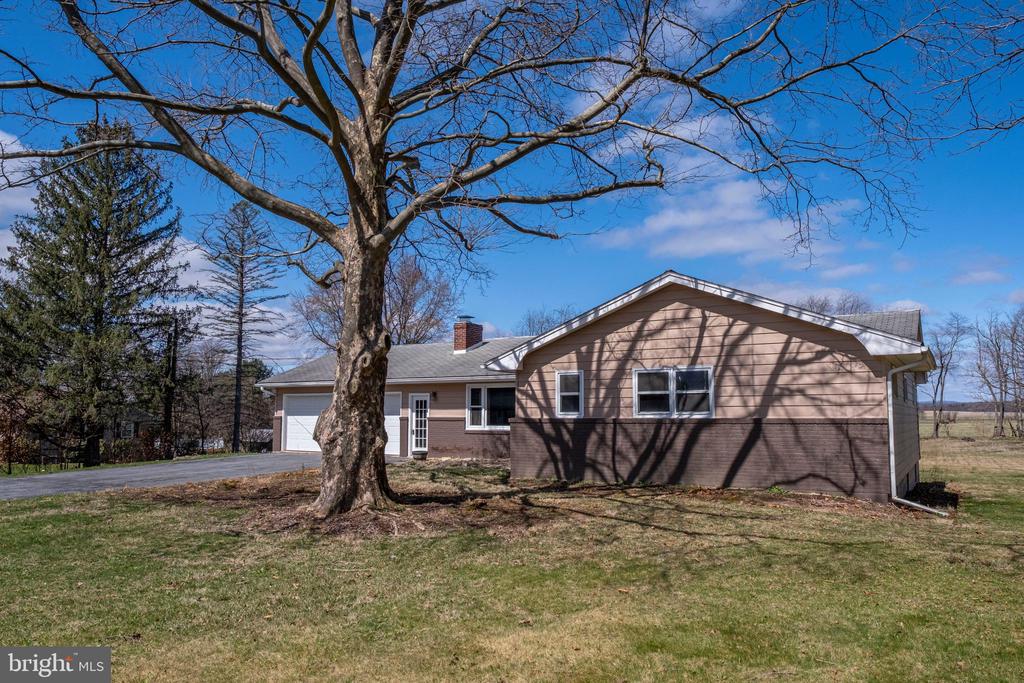 4807 W WHITEHALL ROAD