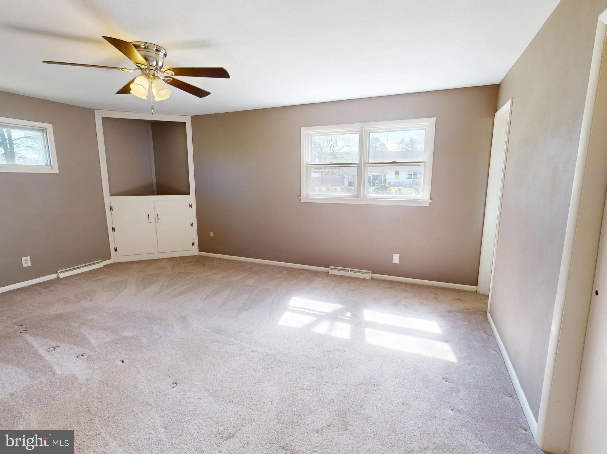 4807 W WHITEHALL ROAD