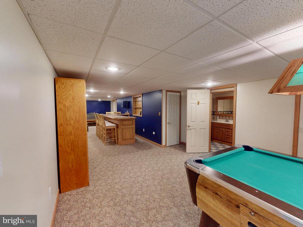 210 WALKER CROSSING