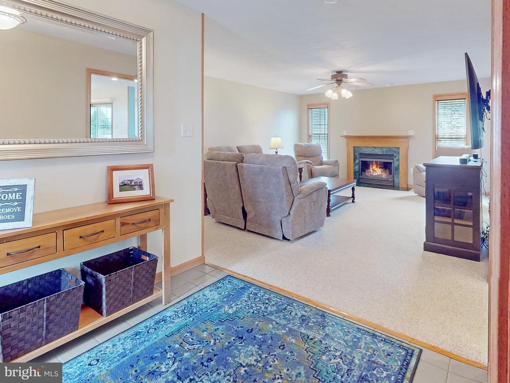 210 WALKER CROSSING