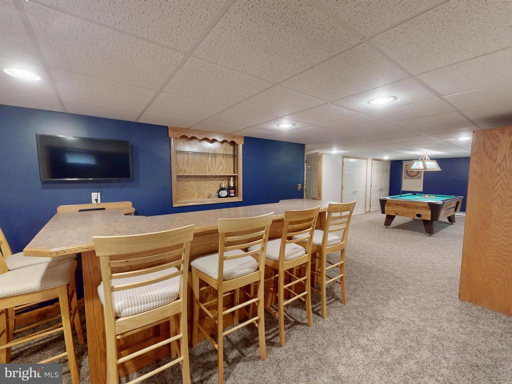 210 WALKER CROSSING