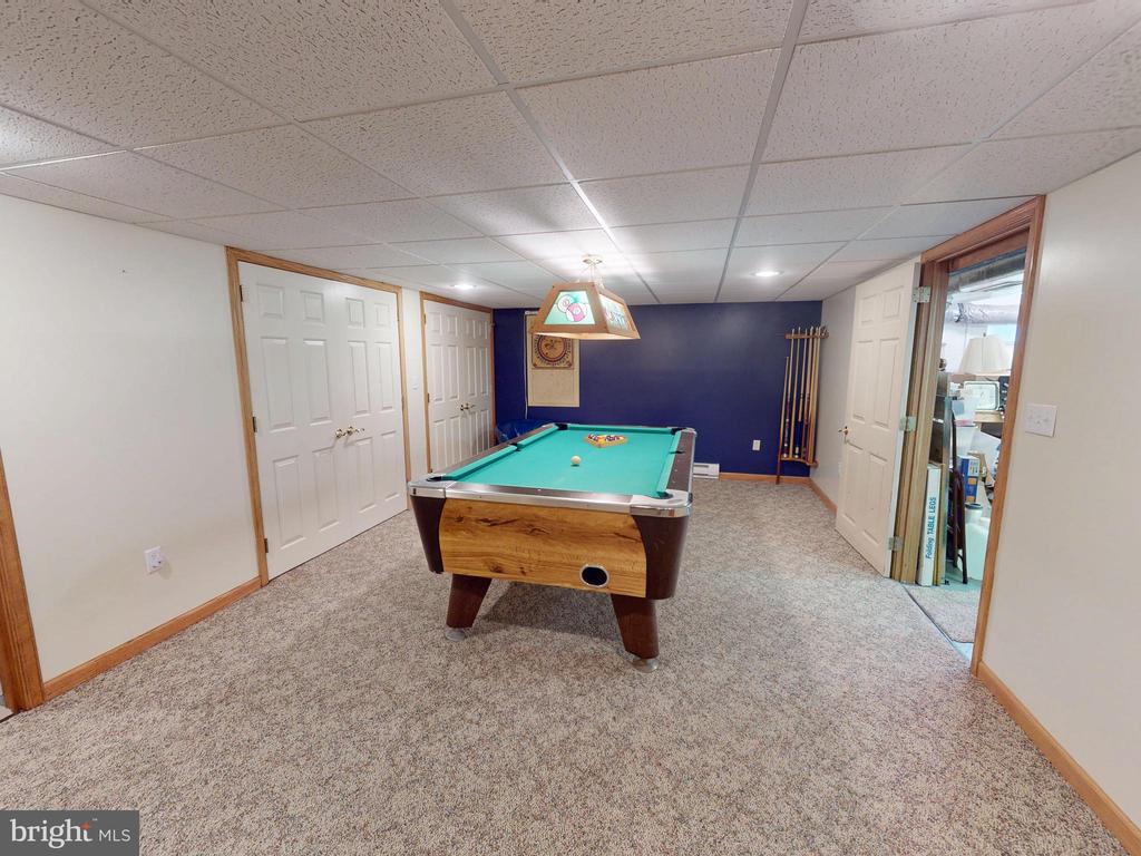 210 WALKER CROSSING
