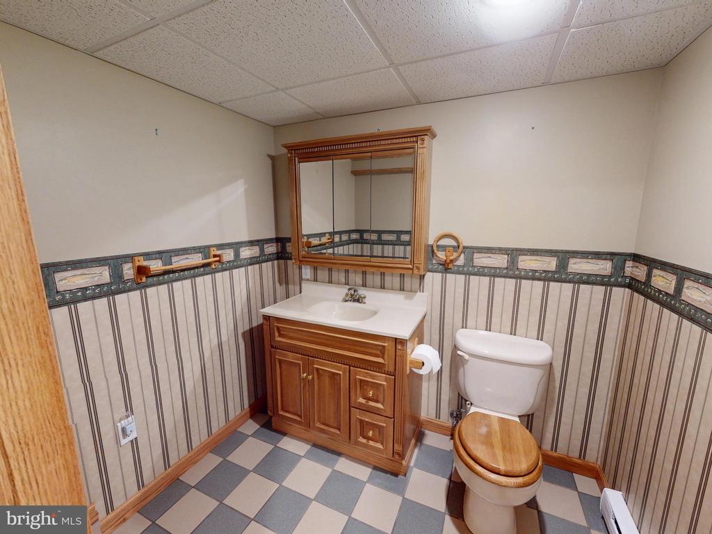 210 WALKER CROSSING