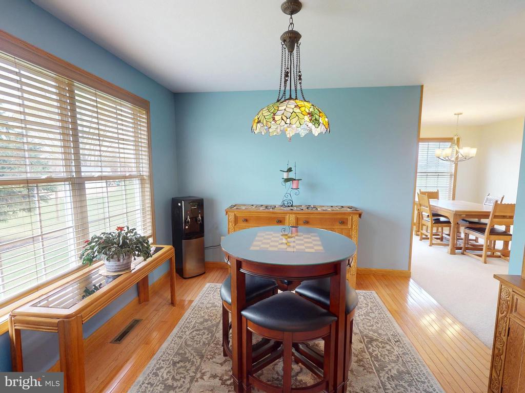 210 WALKER CROSSING