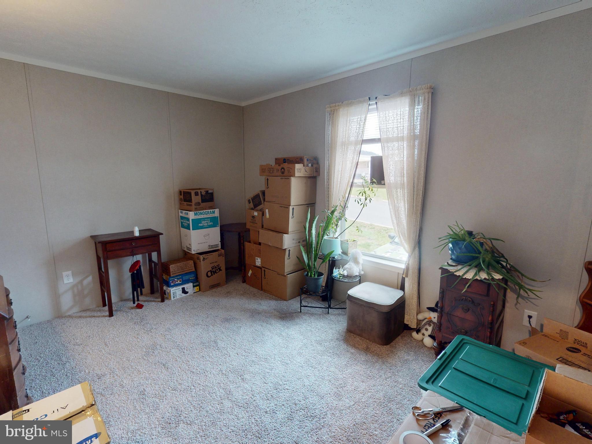 642 MAPLE DRIVE
