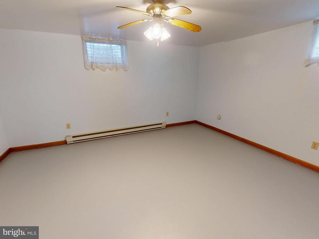 169 LINCOLN LANE