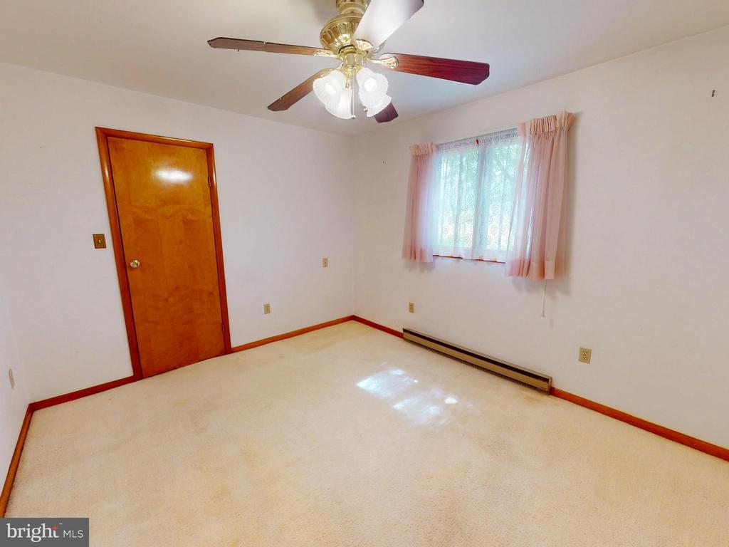 169 LINCOLN LANE