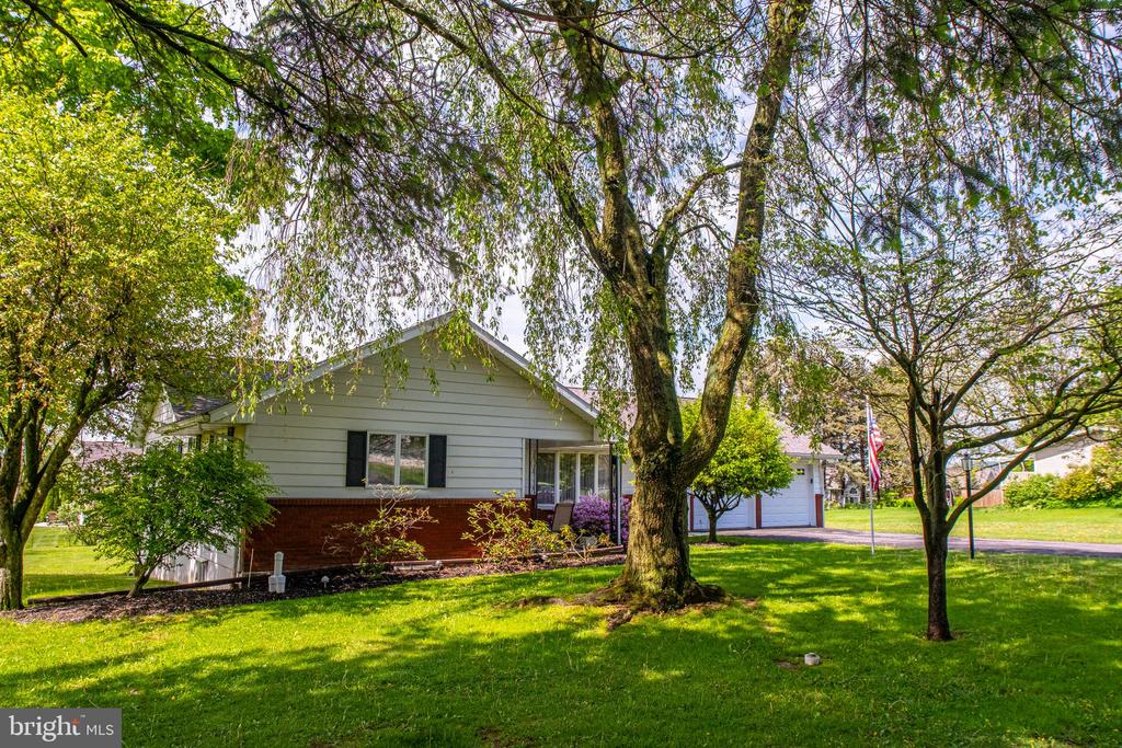 169 LINCOLN LANE