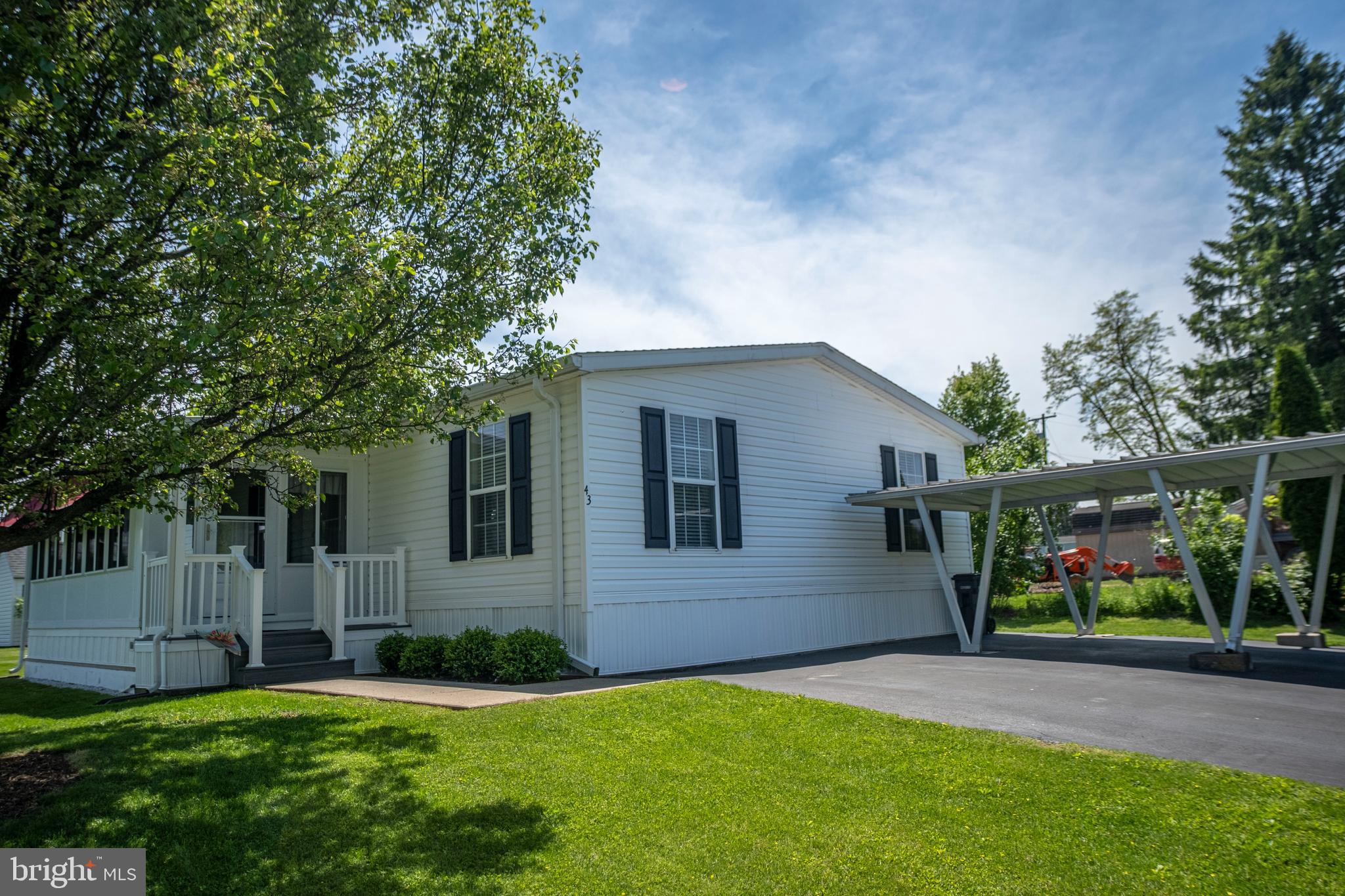 43 ASH STREET