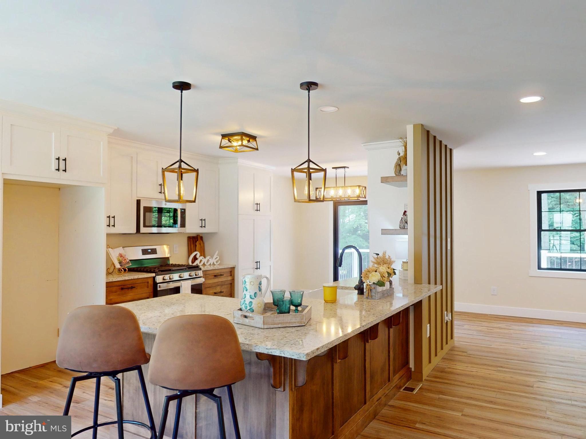 654 DEVONSHIRE DRIVE