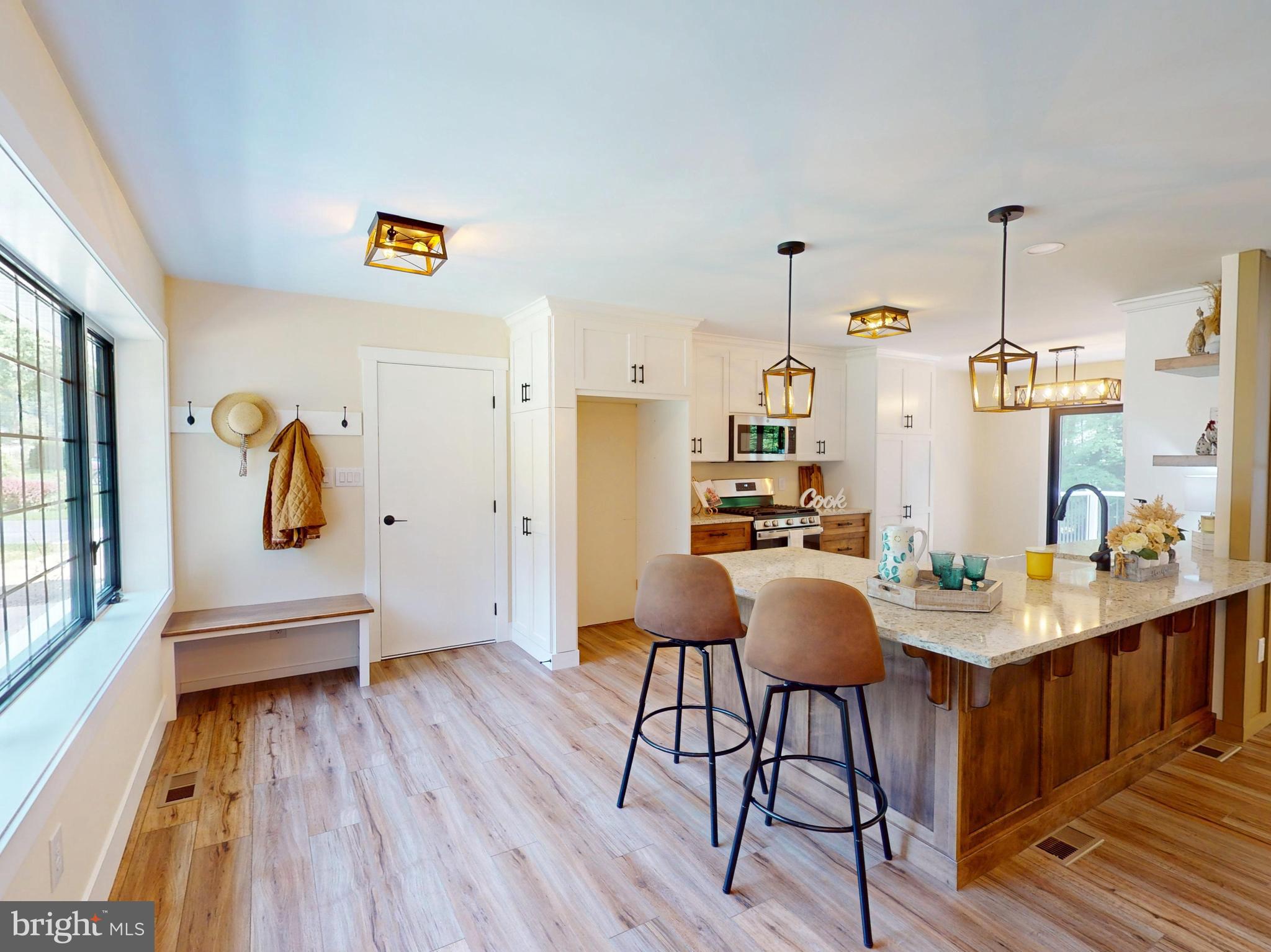 654 DEVONSHIRE DRIVE