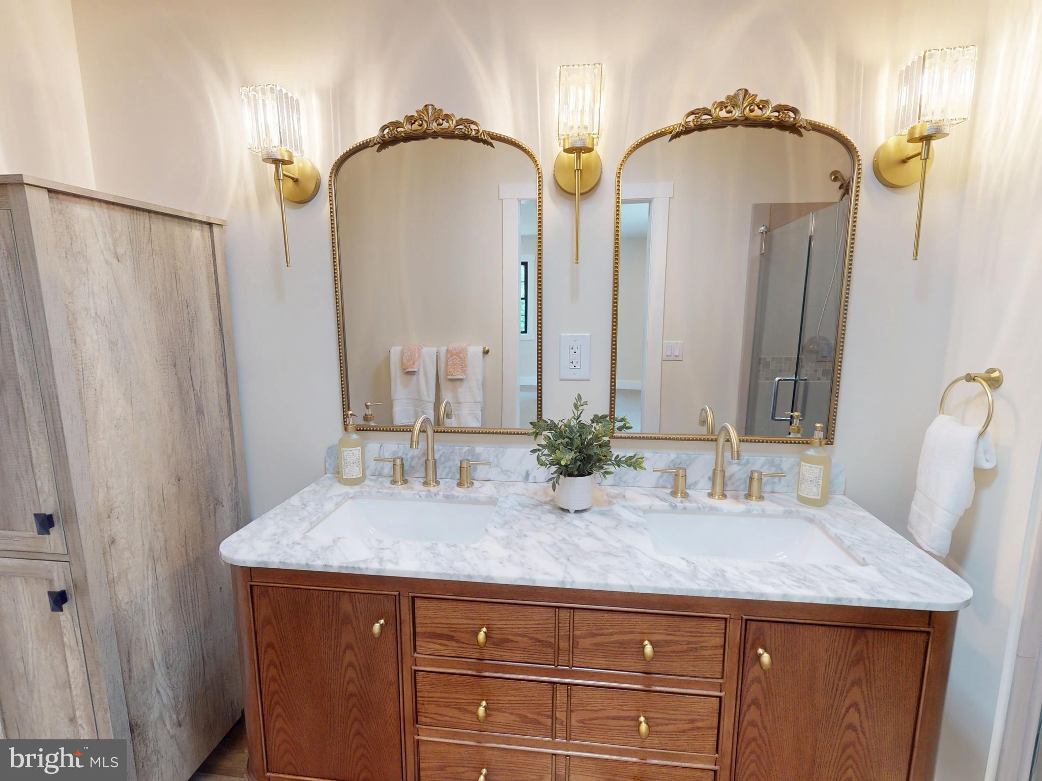 654 DEVONSHIRE DRIVE