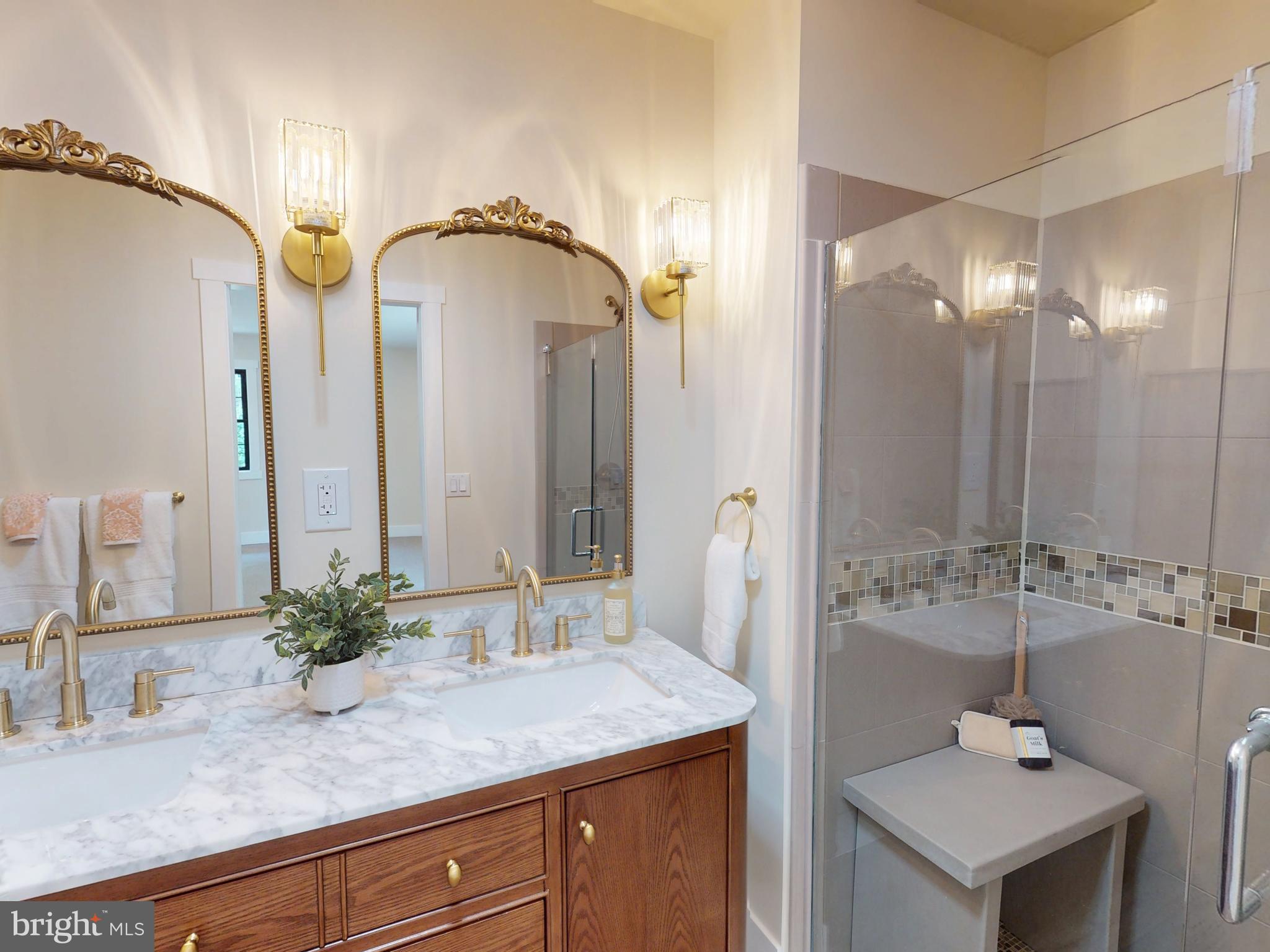 654 DEVONSHIRE DRIVE