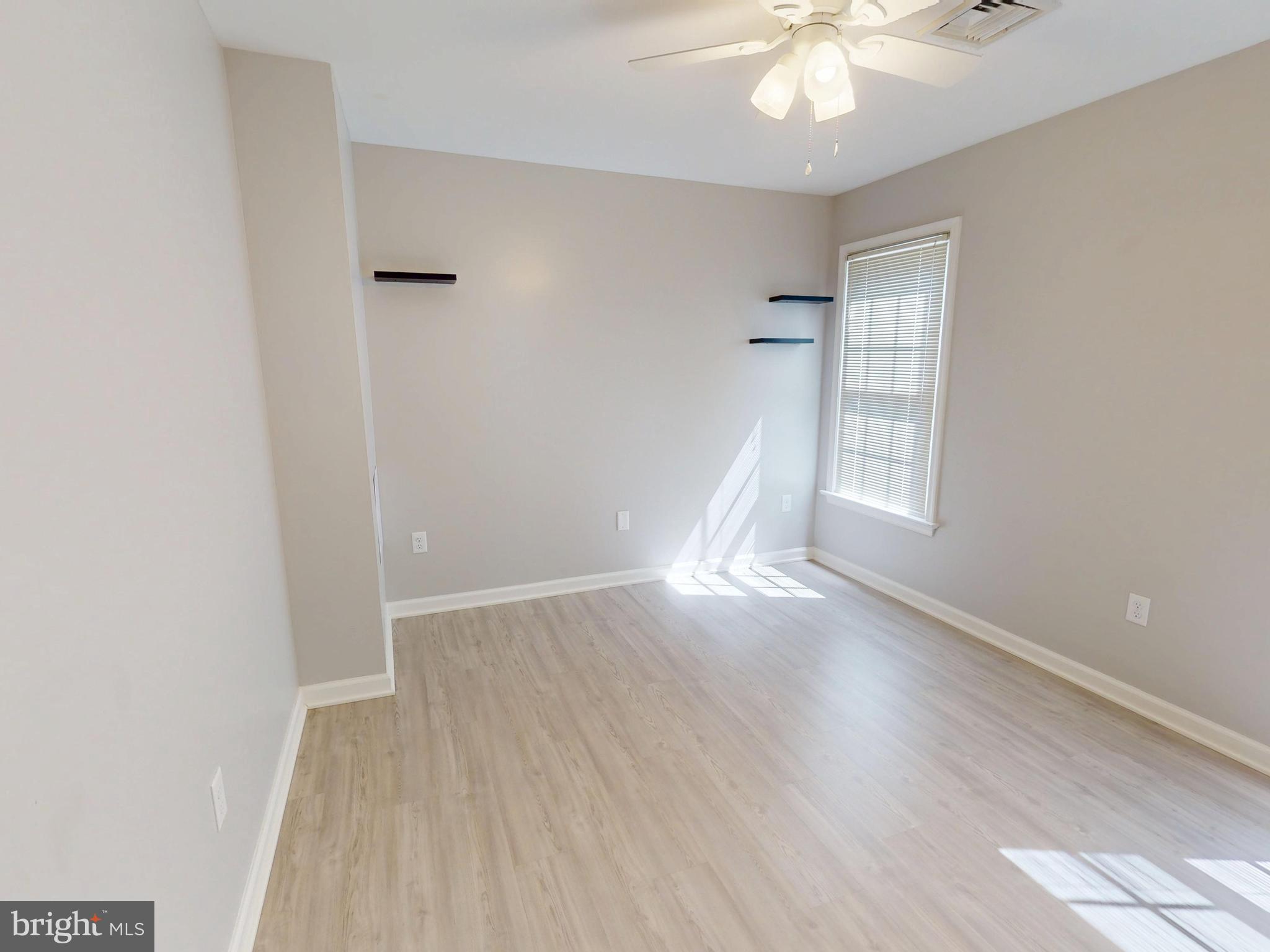 3301 SHELLERS BEND 943