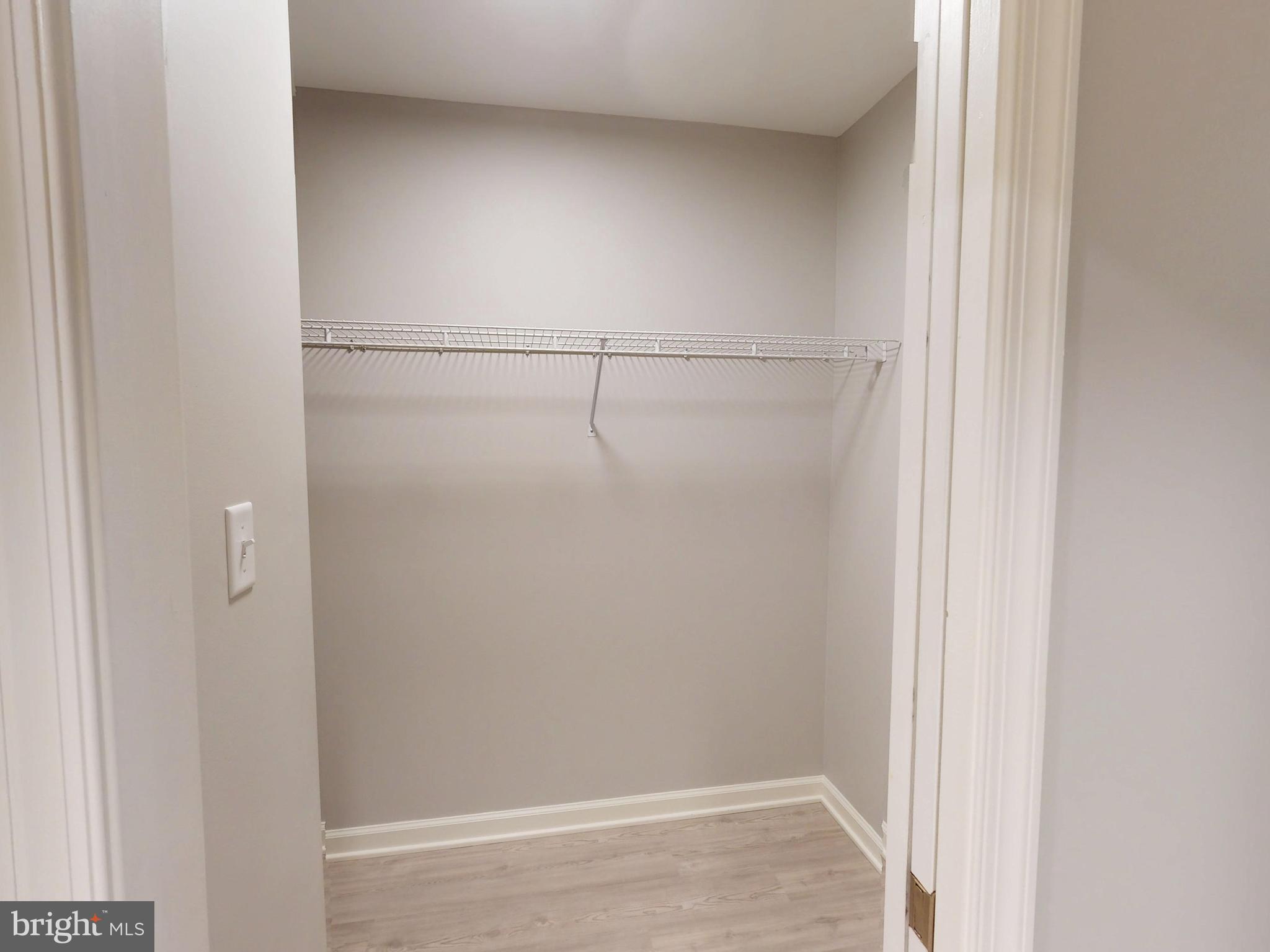 3301 SHELLERS BEND 943