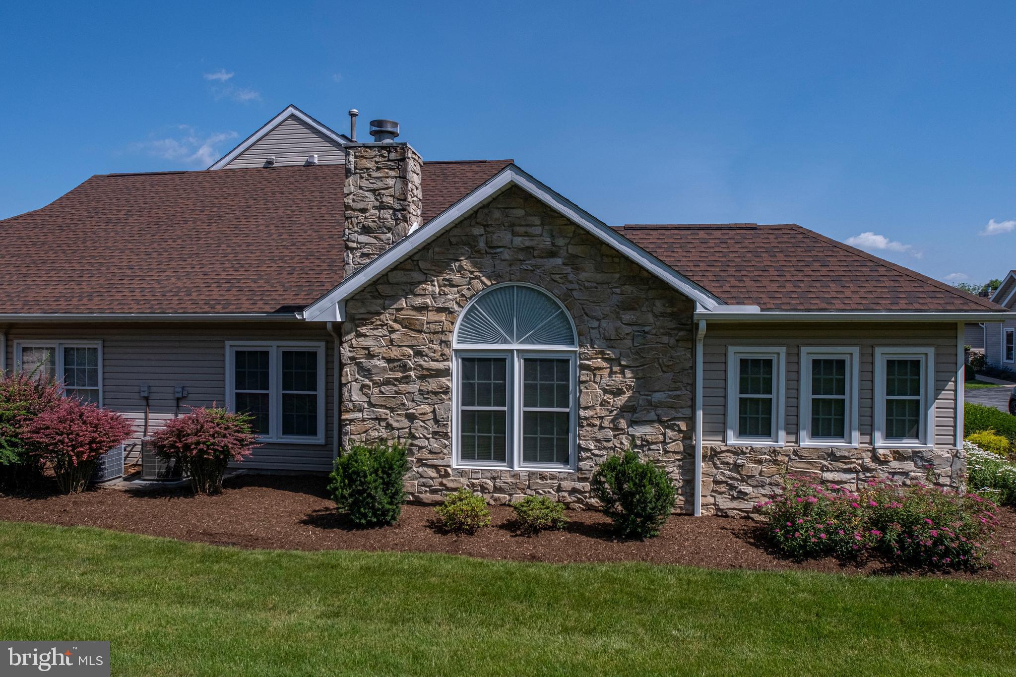 3301 SHELLERS BEND 943