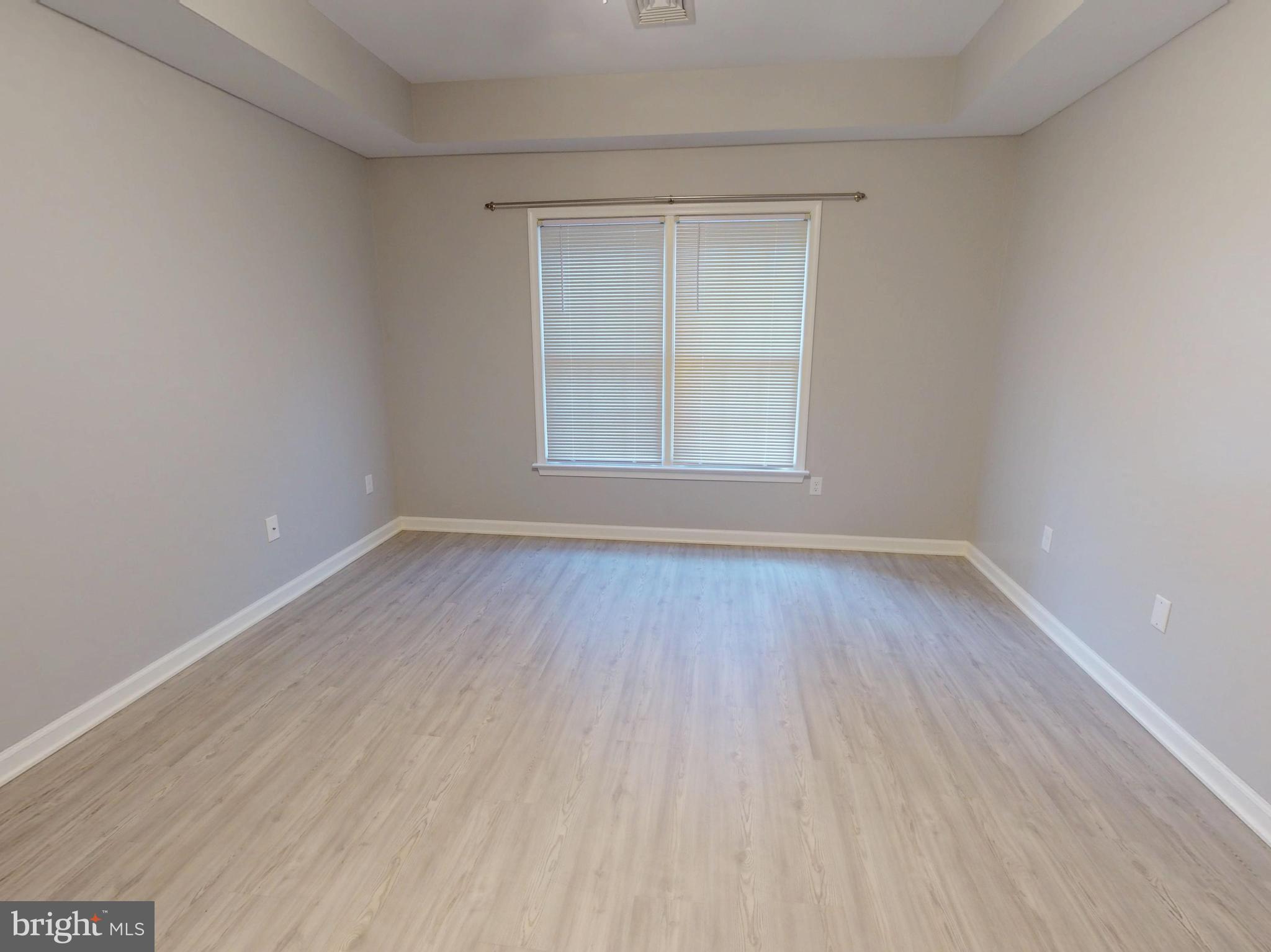 3301 SHELLERS BEND 943