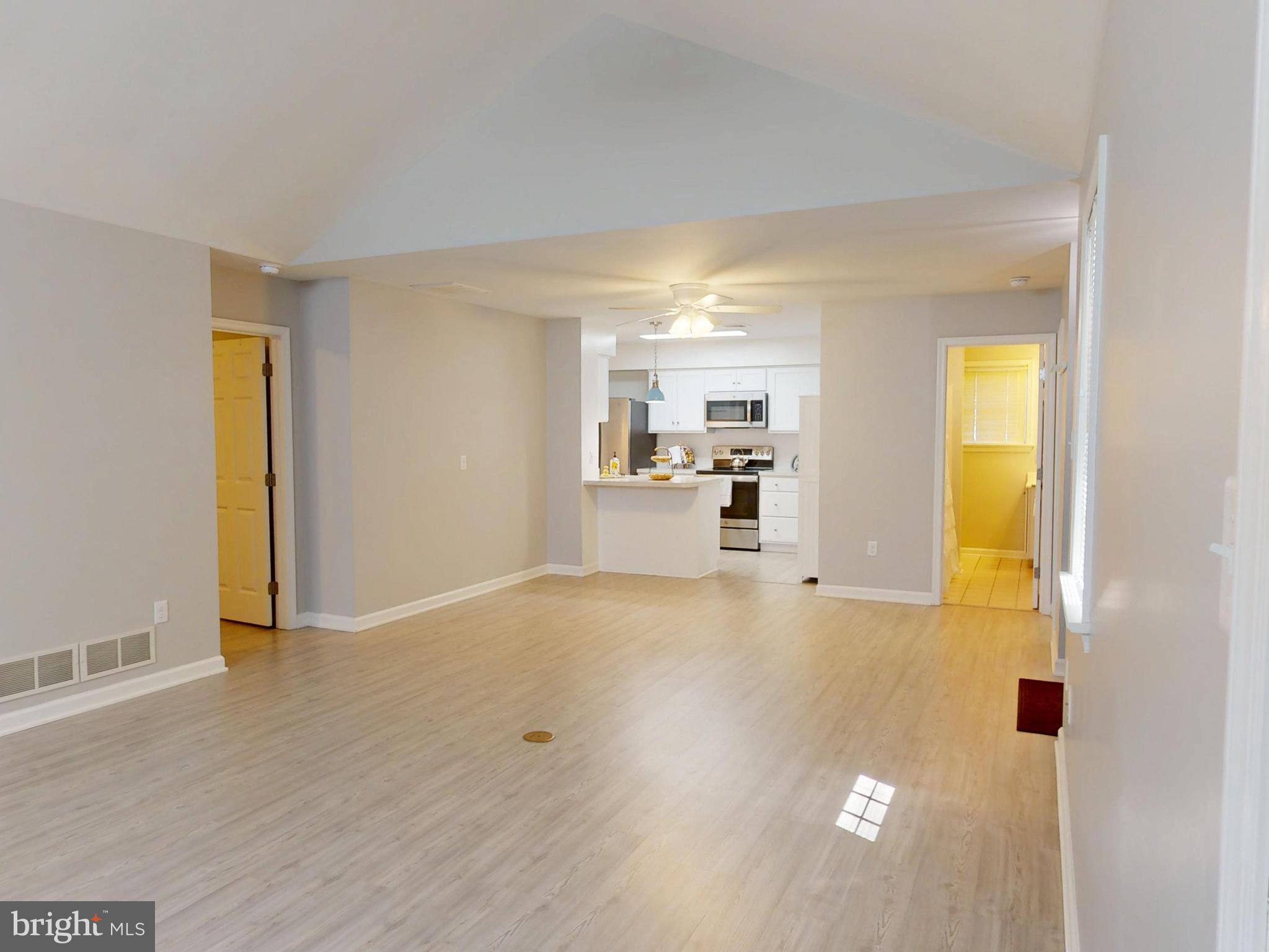 3301 SHELLERS BEND 943