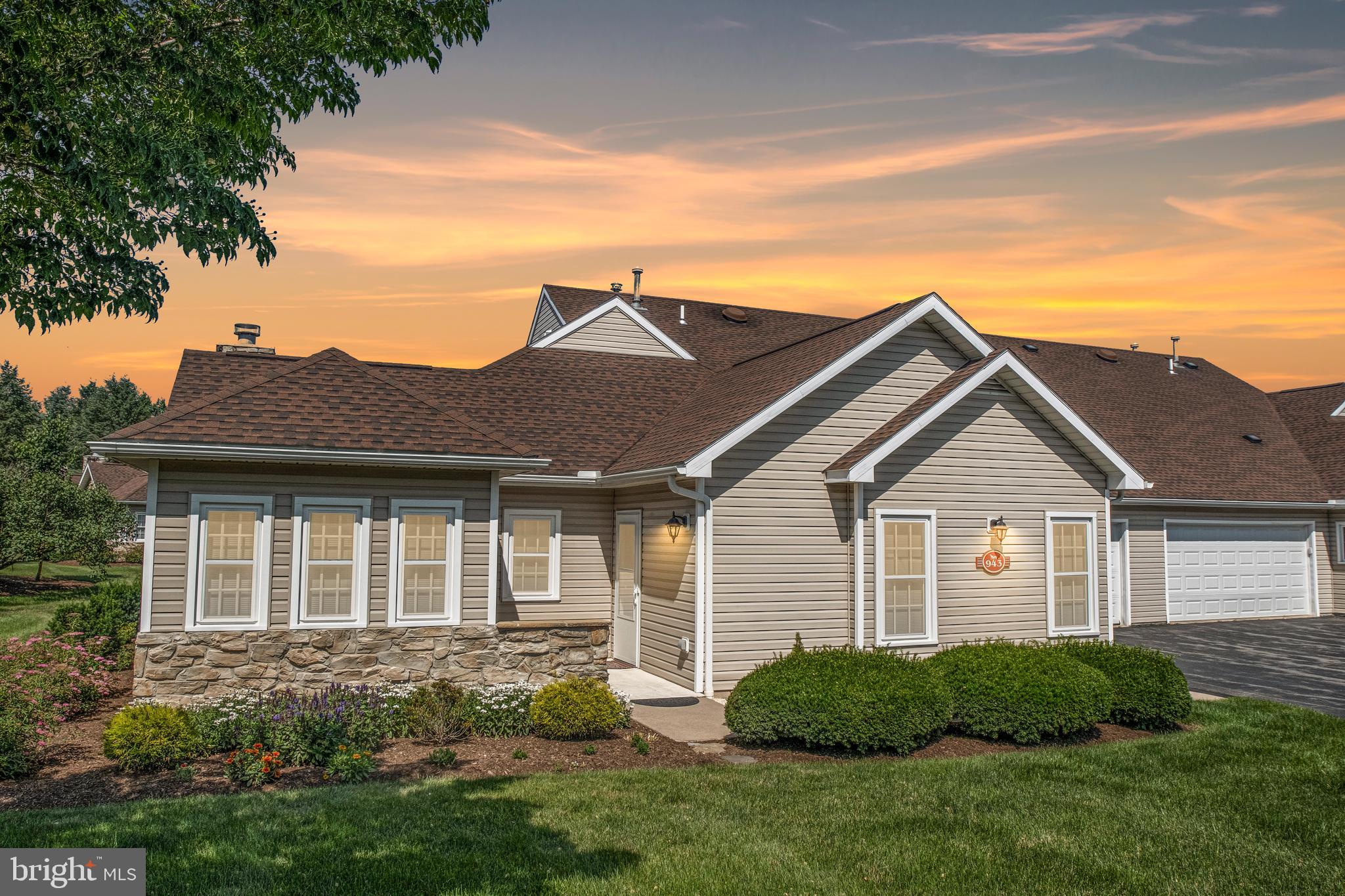 3301 SHELLERS BEND 943