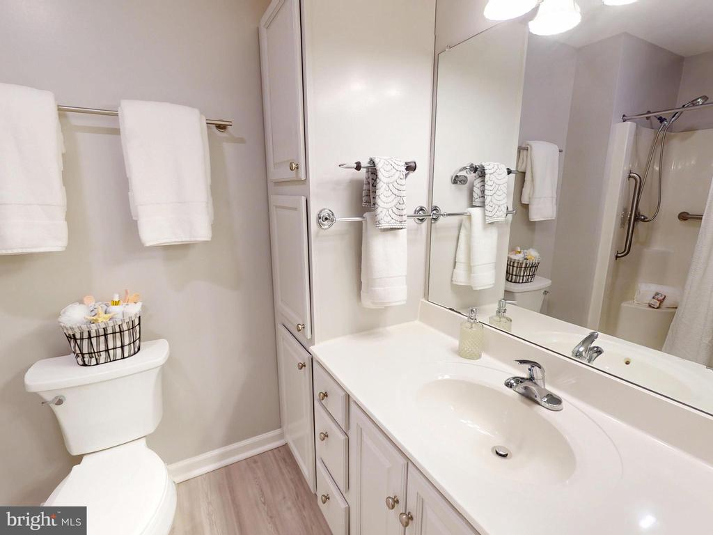 3301 SHELLERS BEND 943