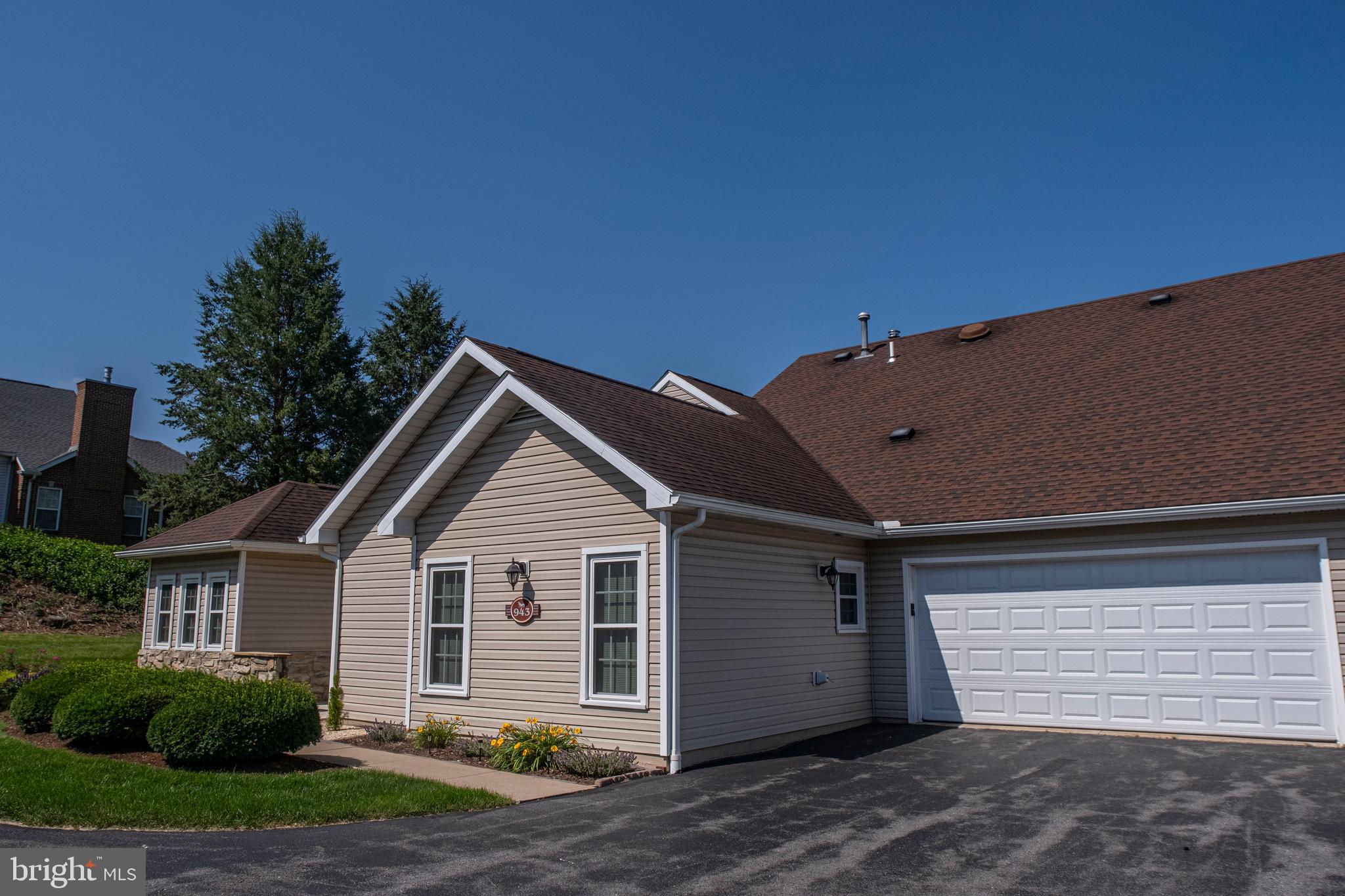 3301 SHELLERS BEND 943