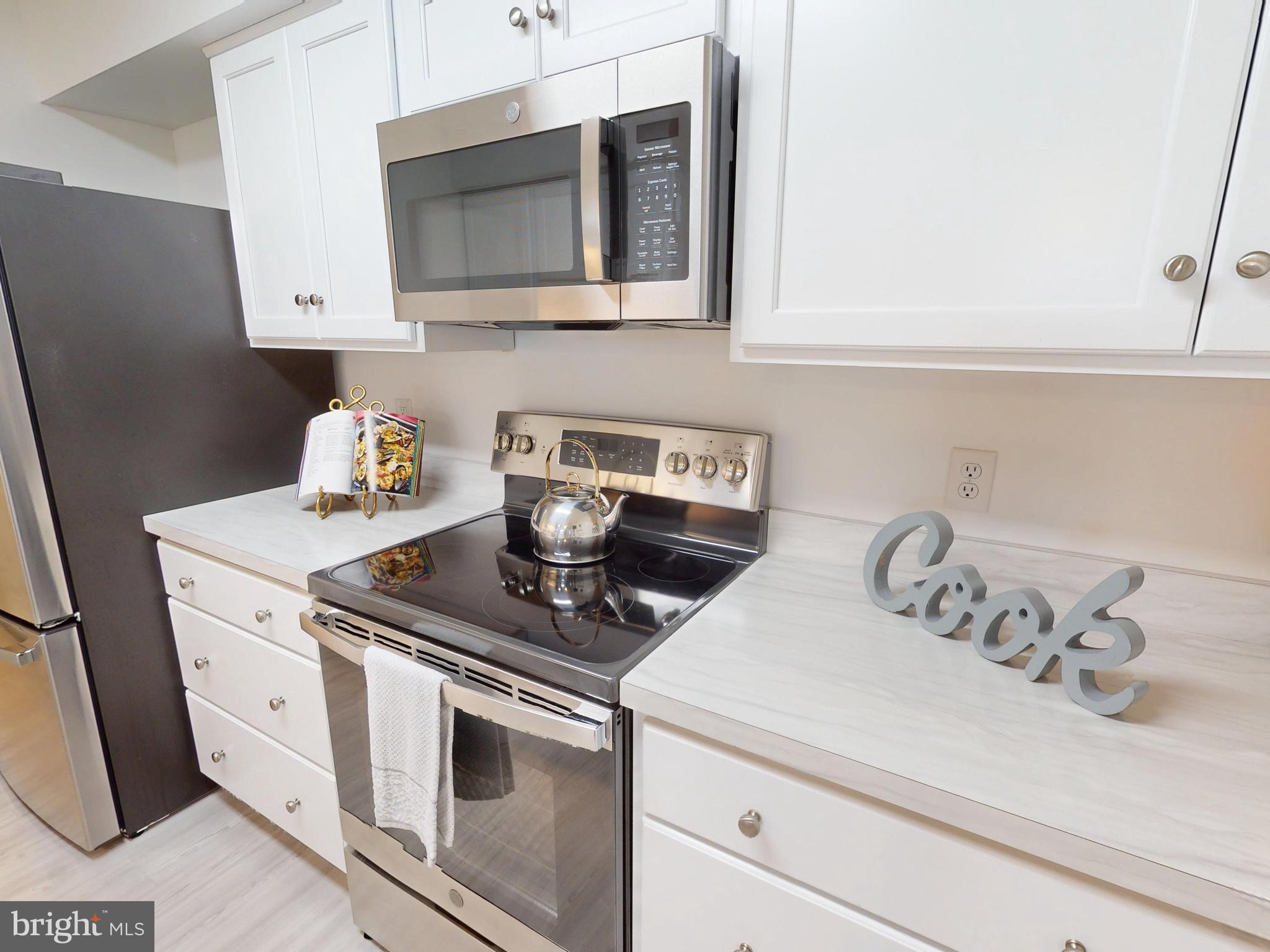 3301 SHELLERS BEND 943