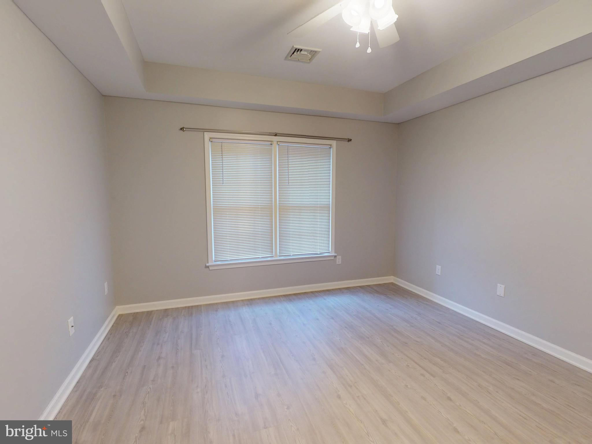 3301 SHELLERS BEND 943