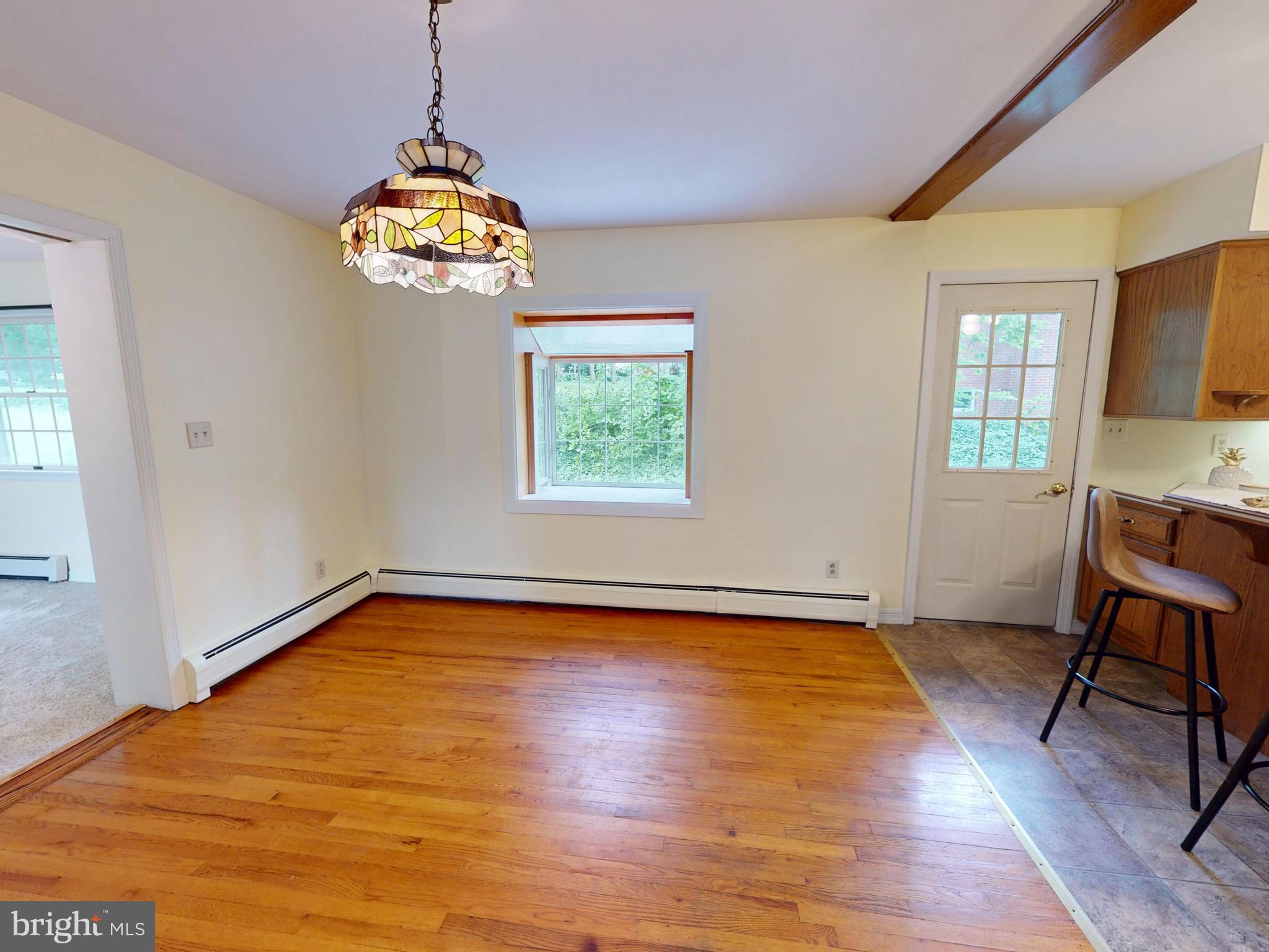 102 W MARYLYN AVENUE