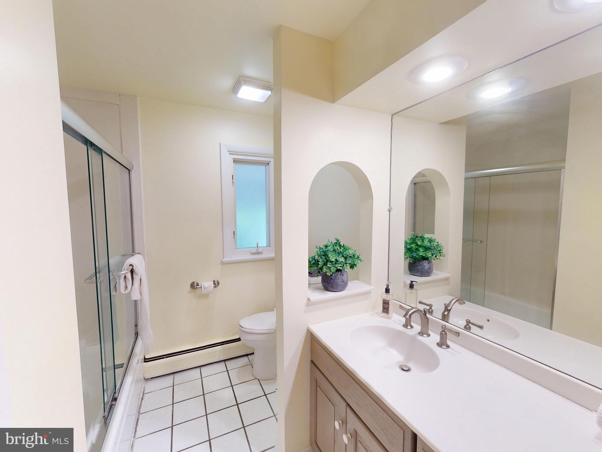 102 W MARYLYN AVENUE