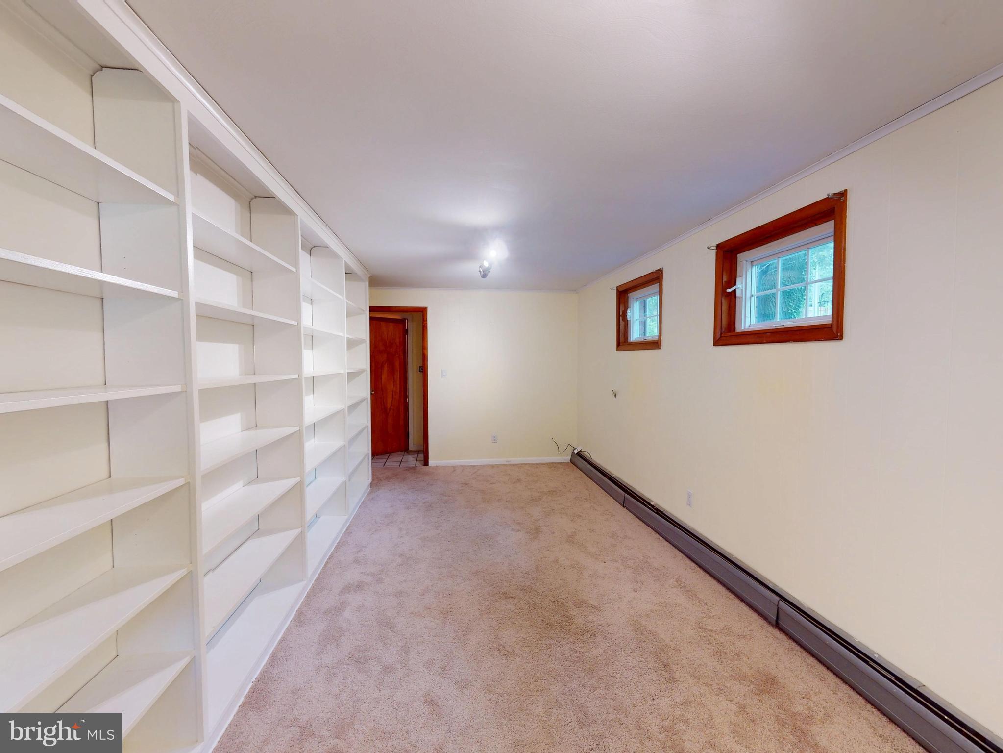 102 W MARYLYN AVENUE