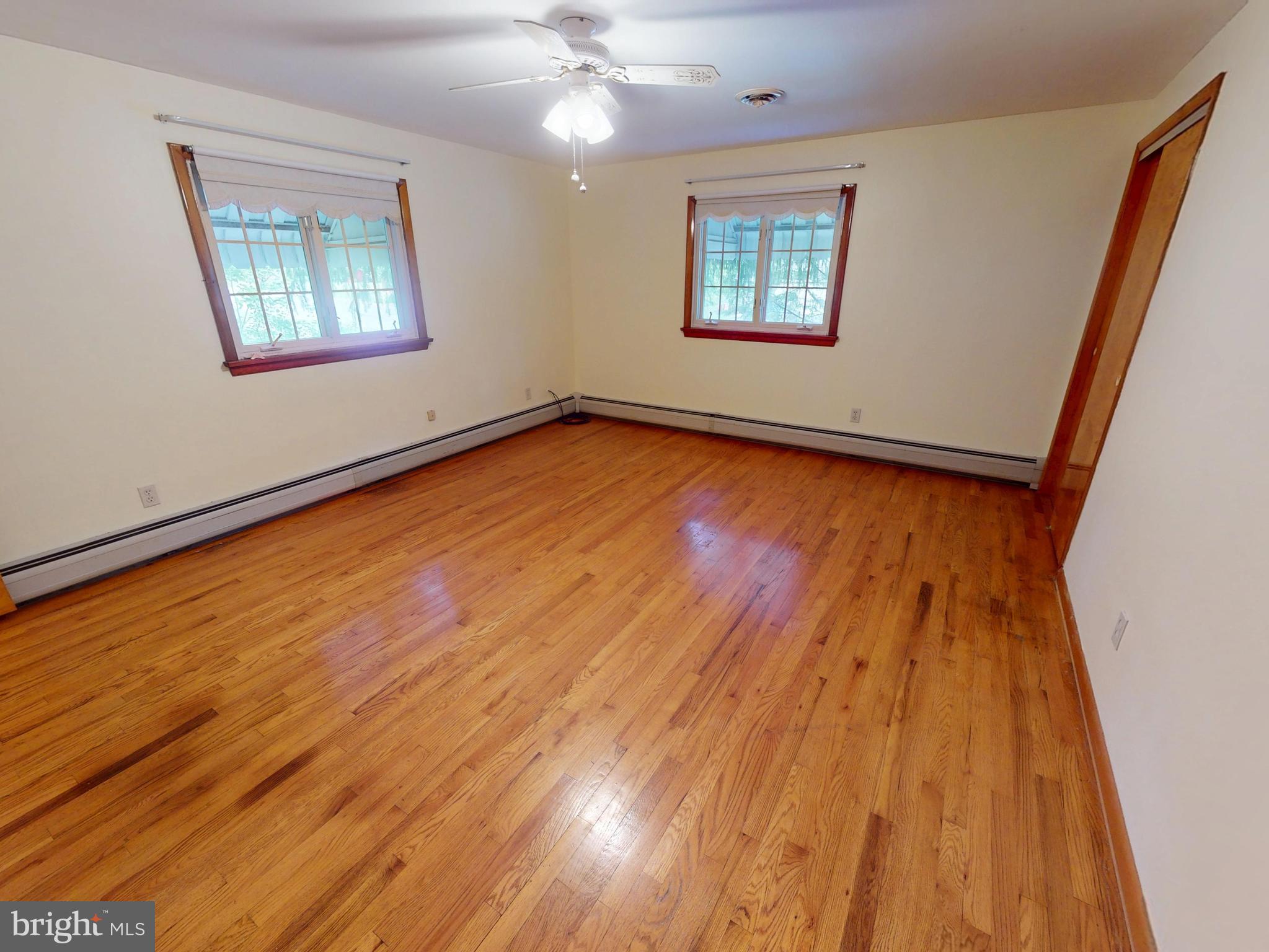 102 W MARYLYN AVENUE