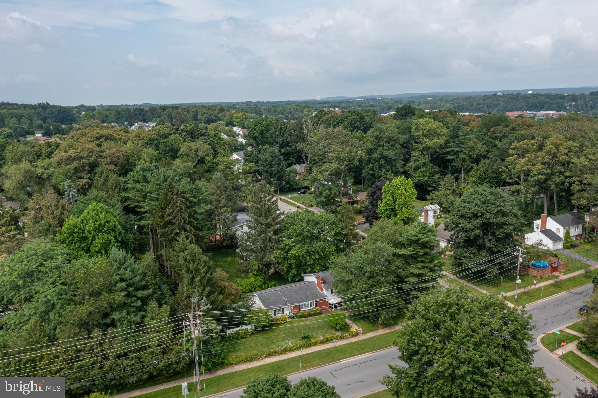 102 W MARYLYN AVENUE