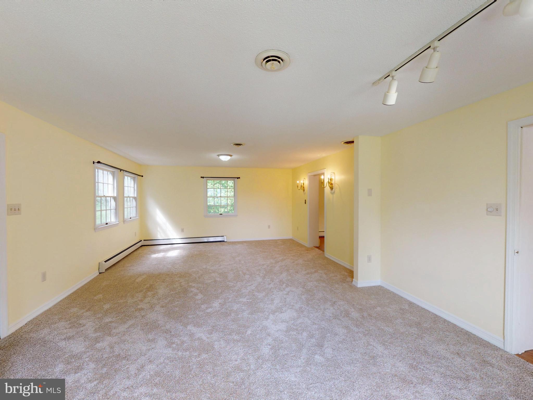 102 W MARYLYN AVENUE