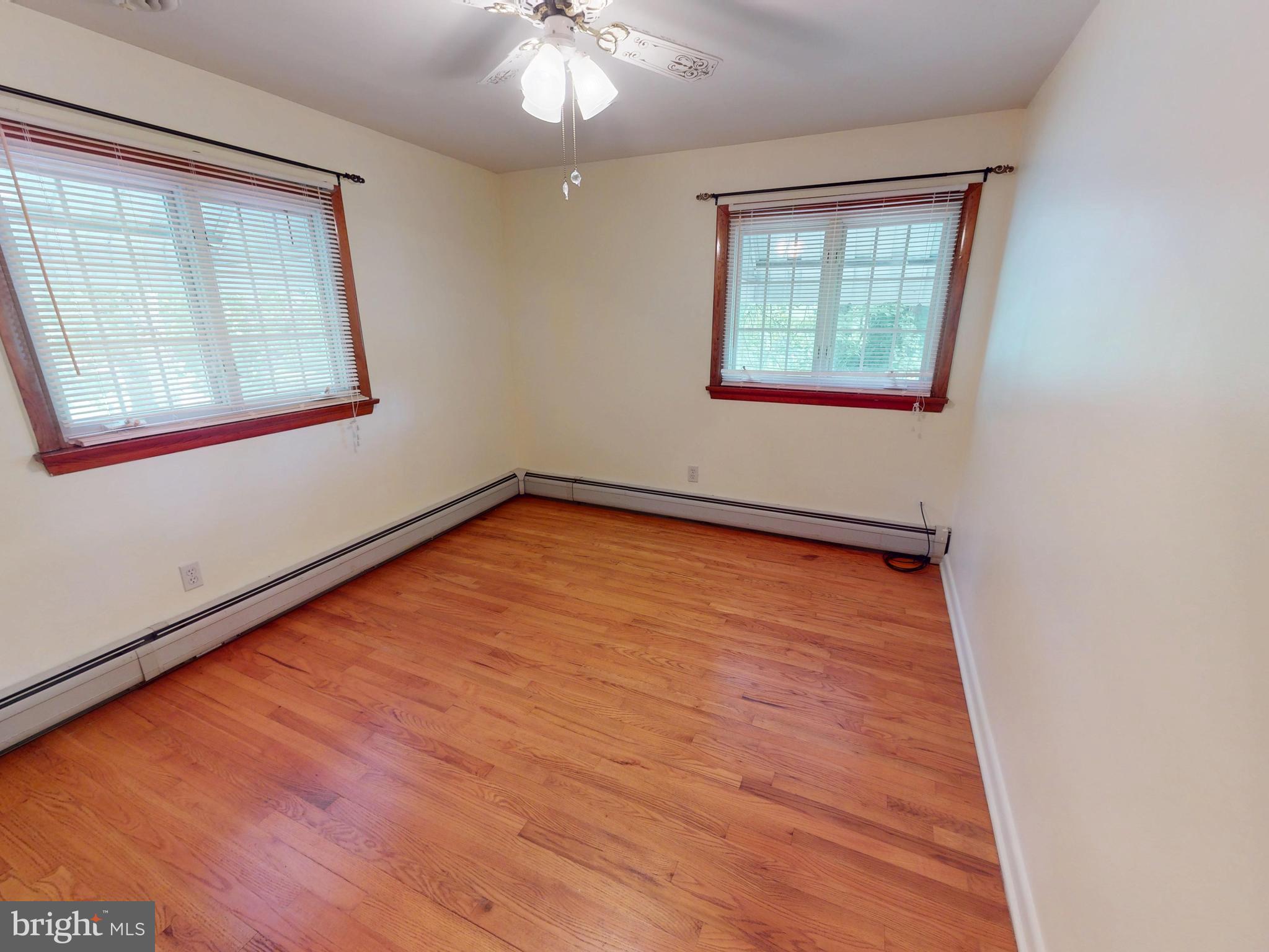 102 W MARYLYN AVENUE