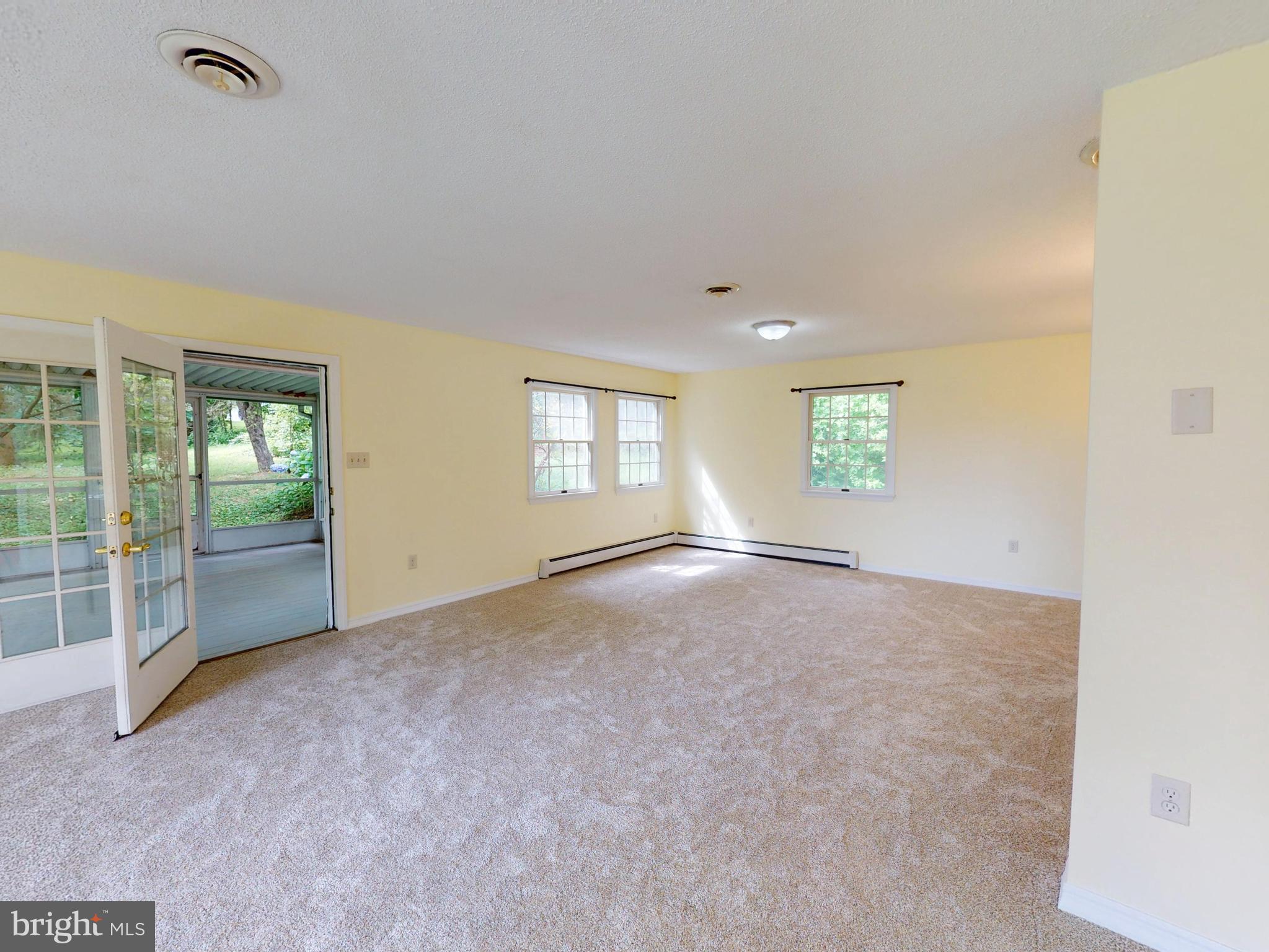 102 W MARYLYN AVENUE