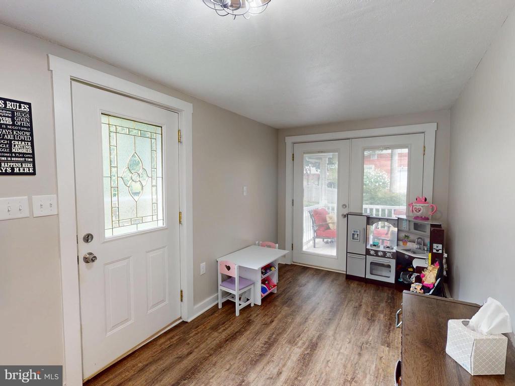 157 LONG STREET