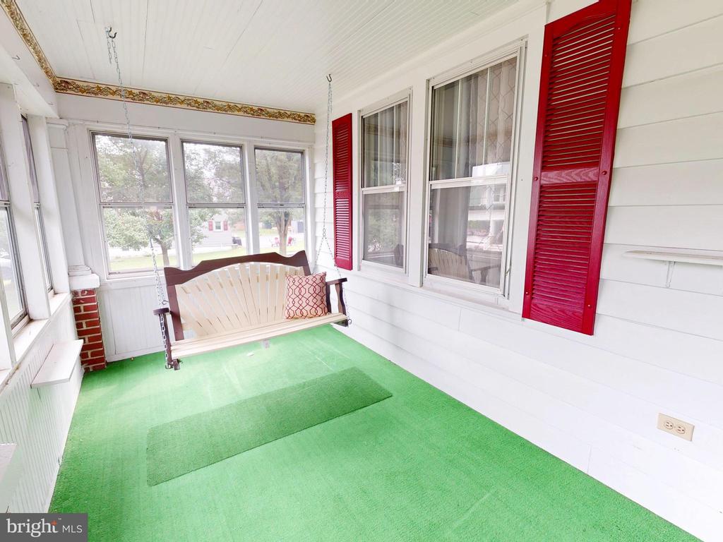 157 LONG STREET