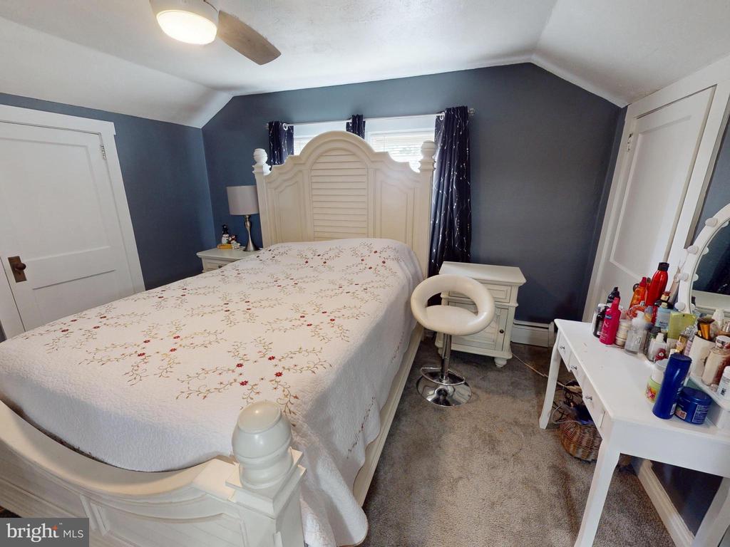 157 LONG STREET