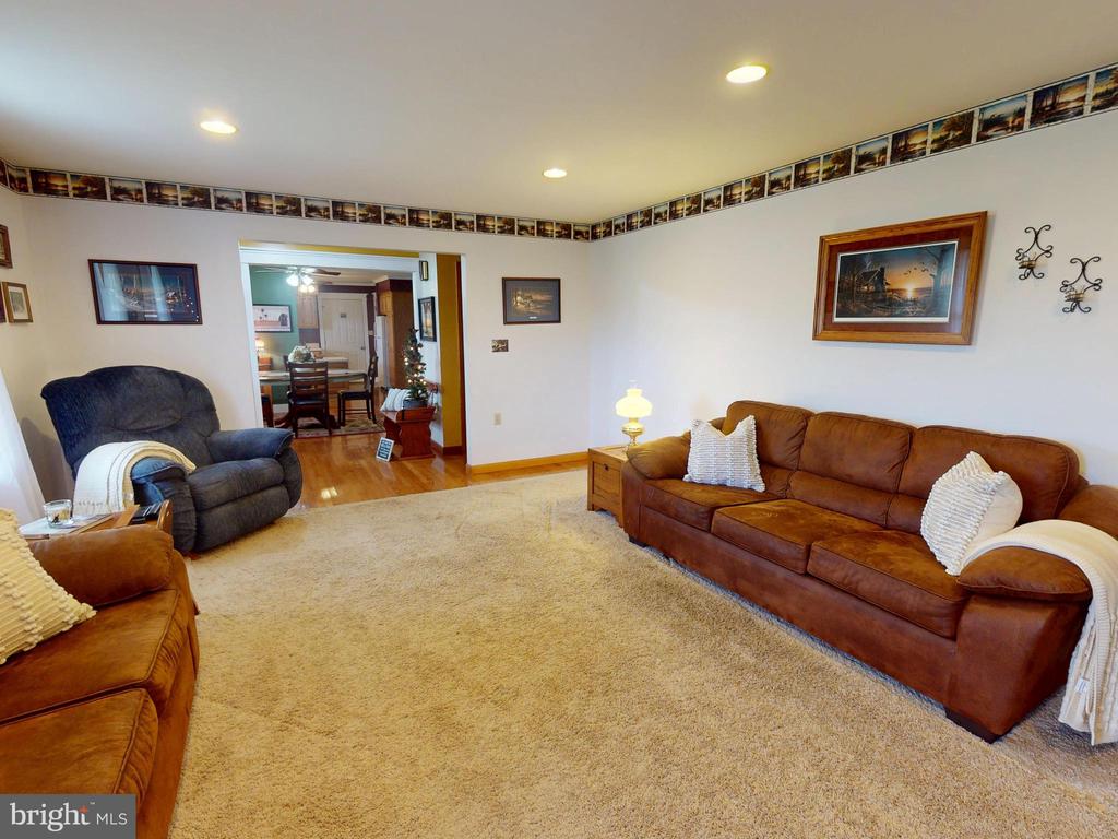 129 WALKER DRIVE