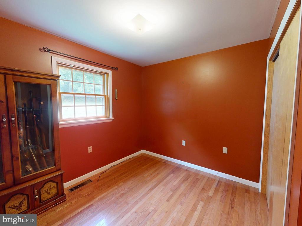129 WALKER DRIVE