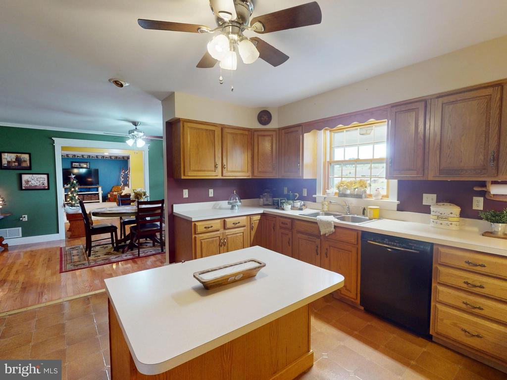 129 WALKER DRIVE