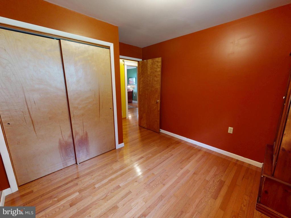 129 WALKER DRIVE