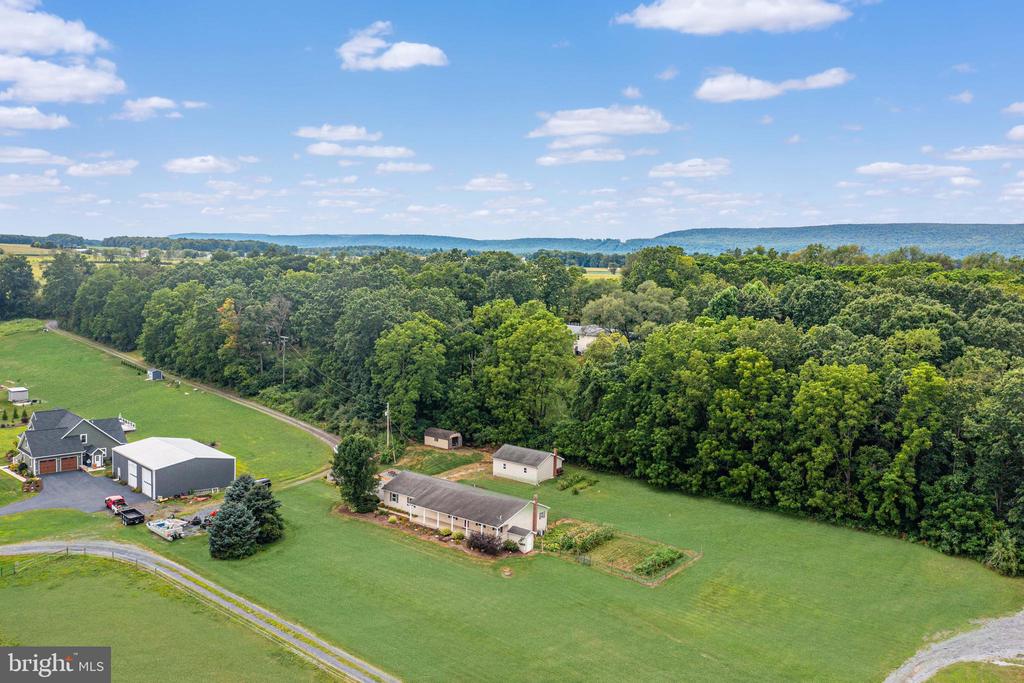 129 WALKER DRIVE