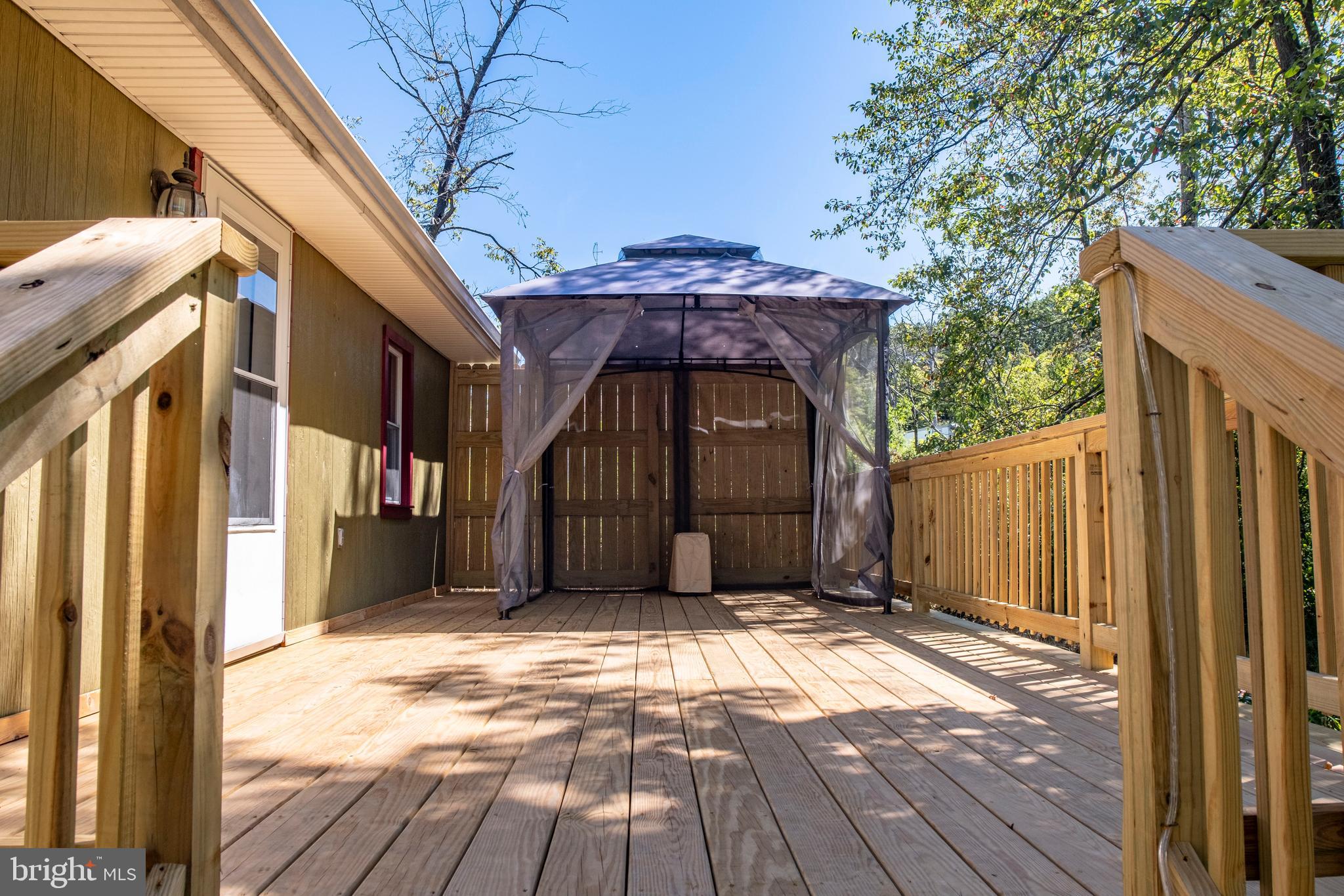 619 N PENNSYLVANIA AVENUE