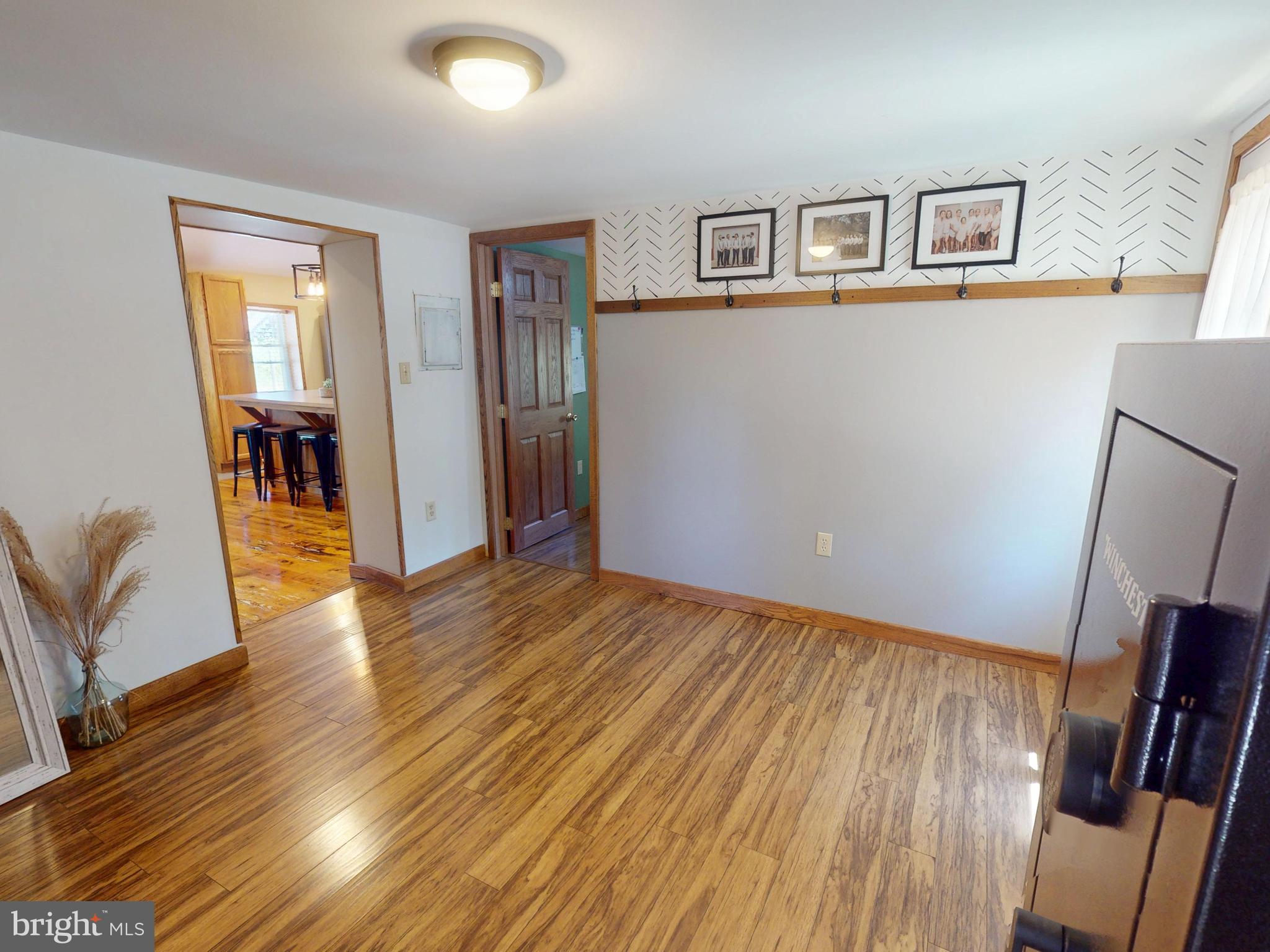 619 N PENNSYLVANIA AVENUE